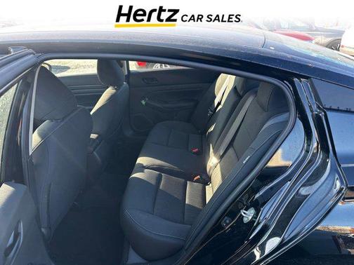 2025 Nissan Altima SV FWD