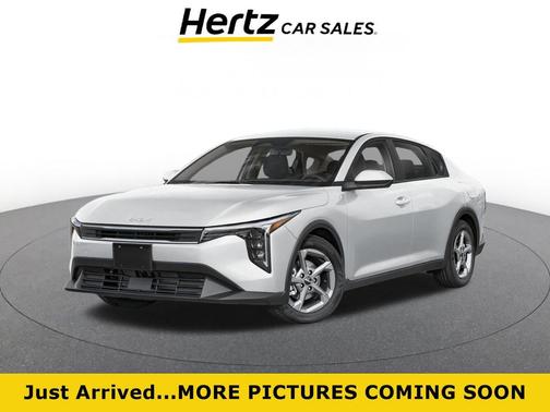 Snow White Pearl 2026 Kia K4 LXS