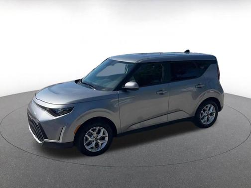 Steel Gray 2025 Kia Soul LX