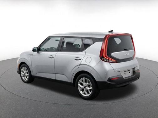 Steel Gray 2025 Kia Soul LX