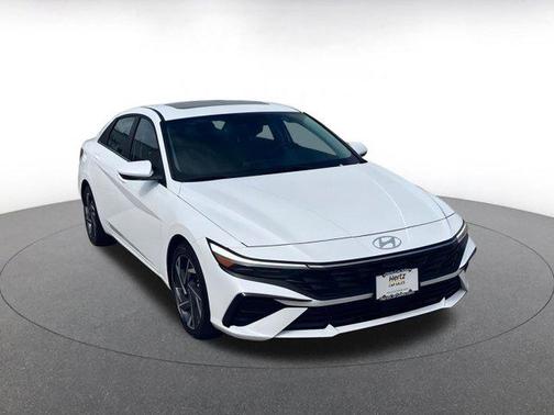 2025 Hyundai ELANTRA SEL