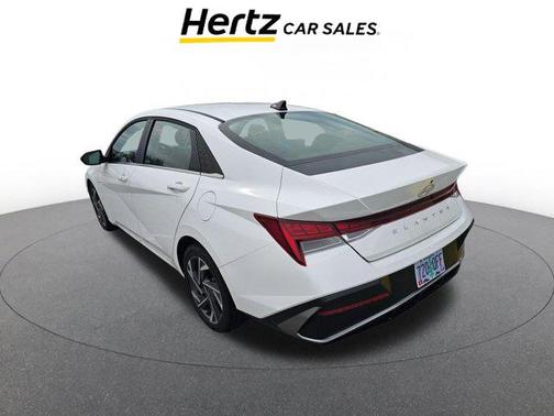 2025 Hyundai ELANTRA SEL