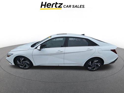 2025 Hyundai ELANTRA SEL