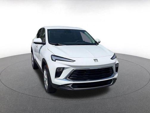 Summit White 2025 Buick Encore GX Preferred