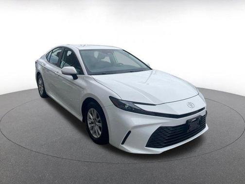 Ice Cap 2025 Toyota Camry LE