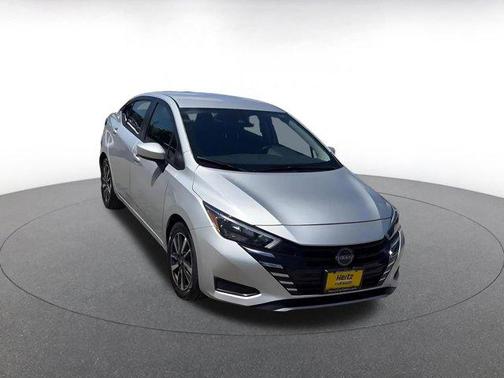 Brilliant Silver Metallic 2025 Nissan Versa 1.6 SV