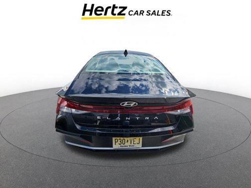 2025 Hyundai ELANTRA SEL