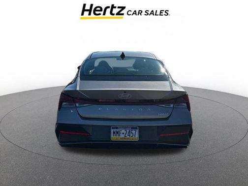 2025 Hyundai ELANTRA Limited