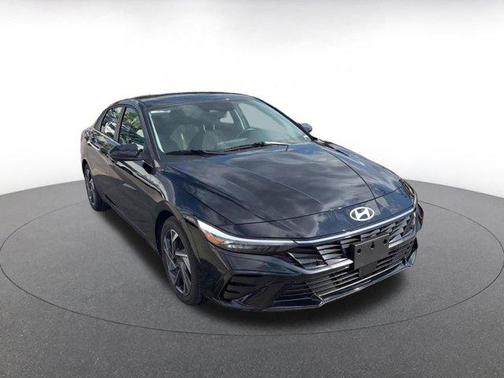 Abyss Black 2025 Hyundai ELANTRA SEL
