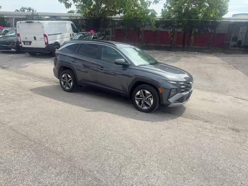 Ecotronic Gray 2026 Hyundai TUCSON SEL