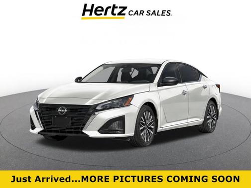 Glacier White 2025 Nissan Altima SV FWD