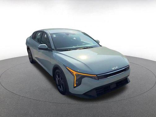 Morning Haze 2025 Kia K4 LXS