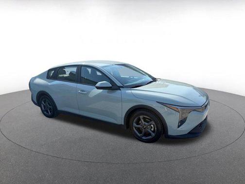 Morning Haze 2025 Kia K4 LXS