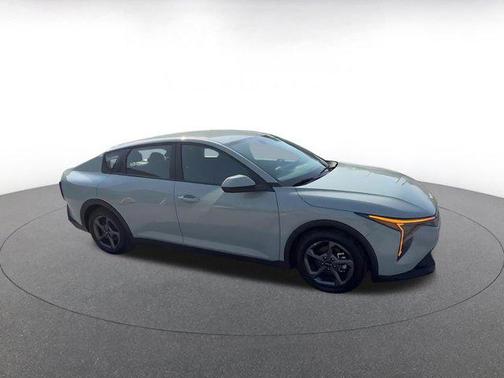 Morning Haze 2025 Kia K4 LXS