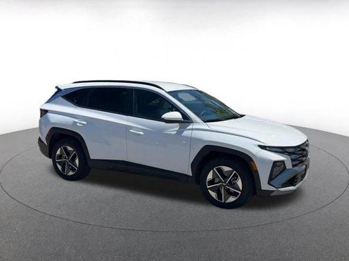Serenity White Pearl 2025 Hyundai TUCSON SEL