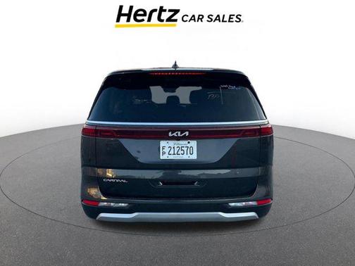 2023 Kia Carnival LX