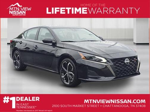2025 Nissan Altima SR