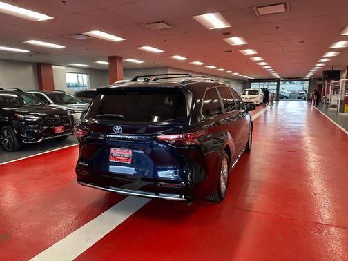 Blueprint 2025 Toyota Sienna Limited