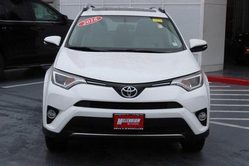 2016 Toyota RAV4 XLE