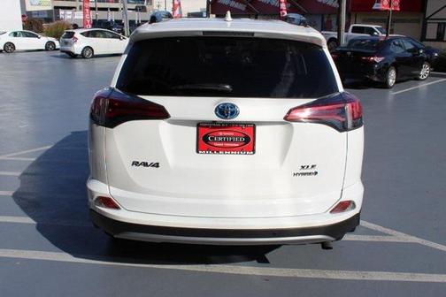 2018 Toyota RAV4 Hybrid XLE