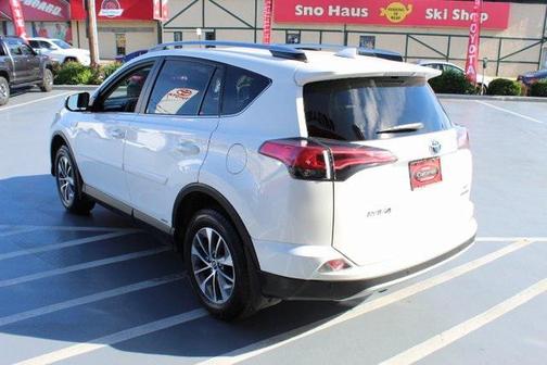 2018 Toyota RAV4 Hybrid XLE