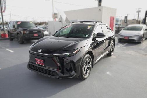 2025 Toyota bZ4X XLE