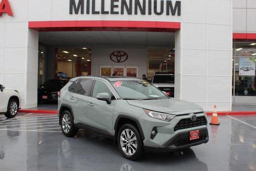 2021 Toyota RAV4 XLE Premium