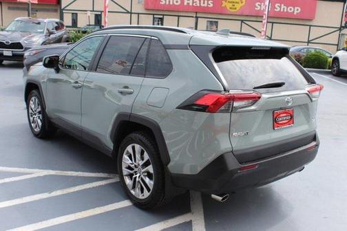 2021 Toyota RAV4 XLE Premium