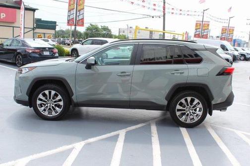 2021 Toyota RAV4 XLE Premium