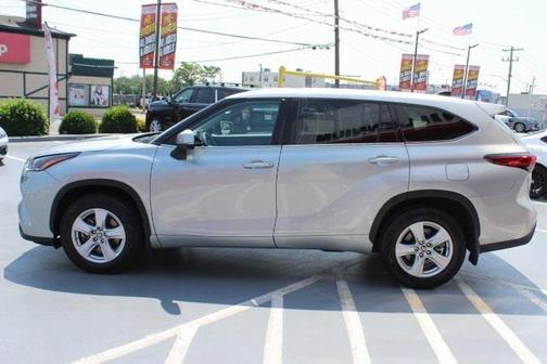 2022 Toyota Highlander L
