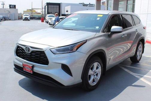 2022 Toyota Highlander L