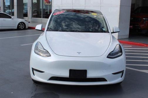 2022 Tesla Model Y Long Range Dual Motor All-Wheel Drive