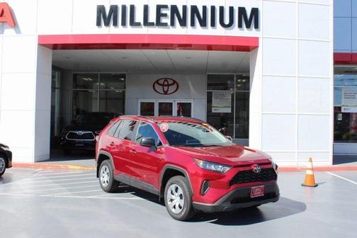 2020 Toyota RAV4 LE