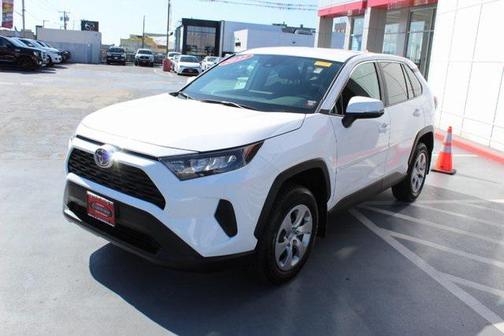 2022 Toyota RAV4 LE