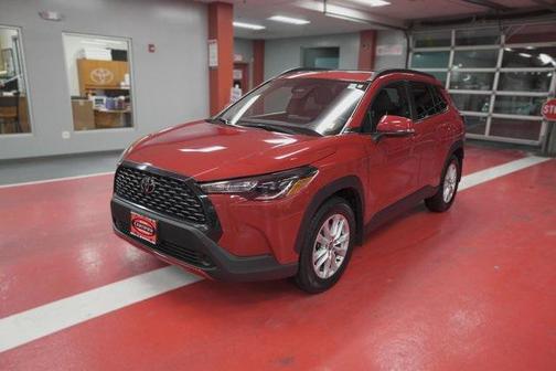 2024 Toyota Corolla Cross LE