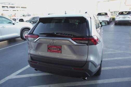 2021 Toyota RAV4 XLE