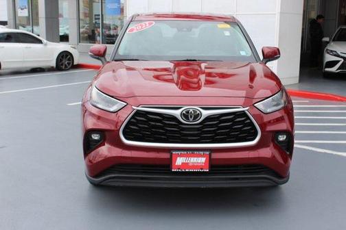 2021 Toyota Highlander LE