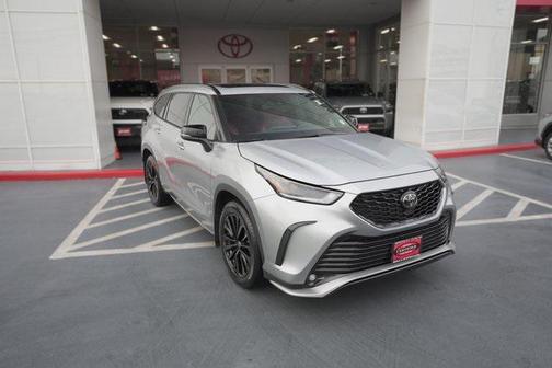 2023 Toyota Highlander XSE