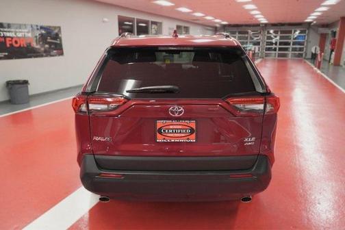 2022 Toyota RAV4 XLE