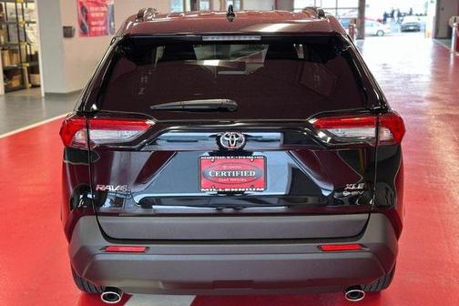 2025 Toyota RAV4 Hybrid XLE