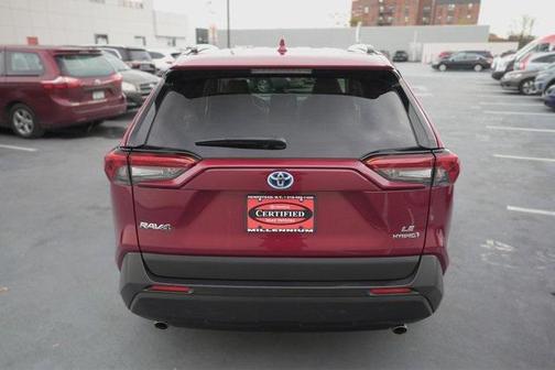 2022 Toyota RAV4 Hybrid LE