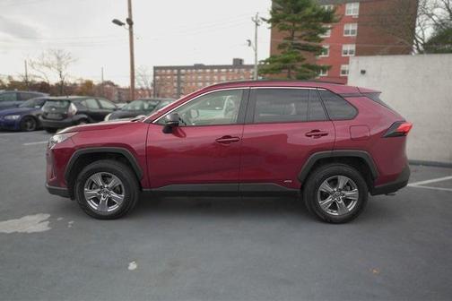 2022 Toyota RAV4 Hybrid LE