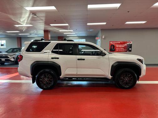 Ice Cap 2025 Toyota 4Runner SR5