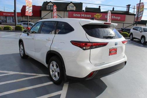 2023 Toyota Highlander Hybrid LE
