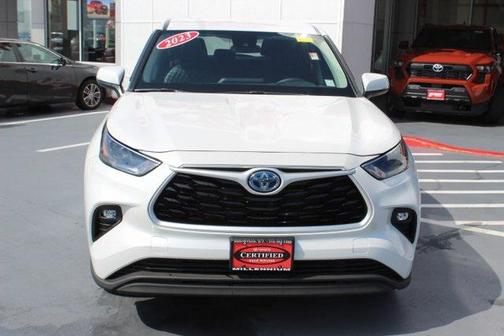 2023 Toyota Highlander Hybrid LE