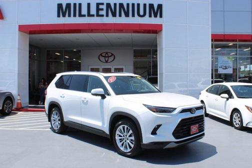 2024 Toyota Grand Highlander Platinum