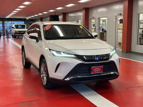 Blizzard Pearl 2021 Toyota Venza XLE