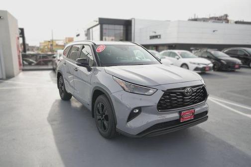 2025 Toyota Highlander Hybrid XLE