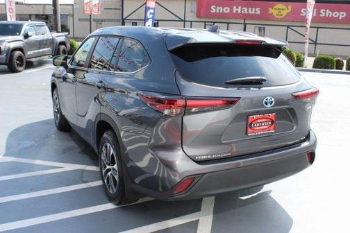 2024 Toyota Highlander Hybrid XLE