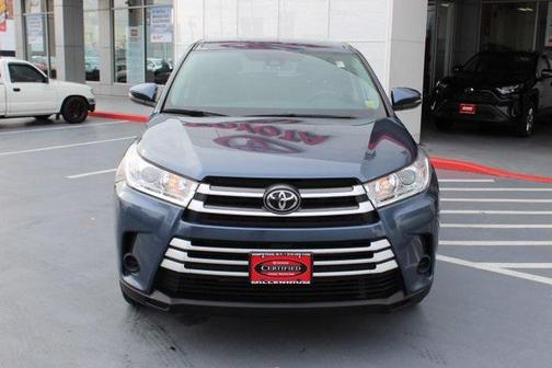 2019 Toyota Highlander LE